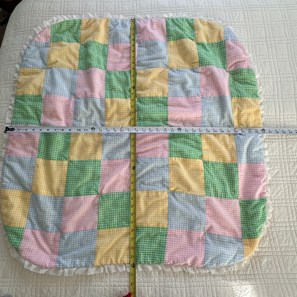 Vtg Handmade Pastel Gingham Patchwork Baby Quilt Eyelet Lace Crib Blanket Artsy - Picture 5 of 13